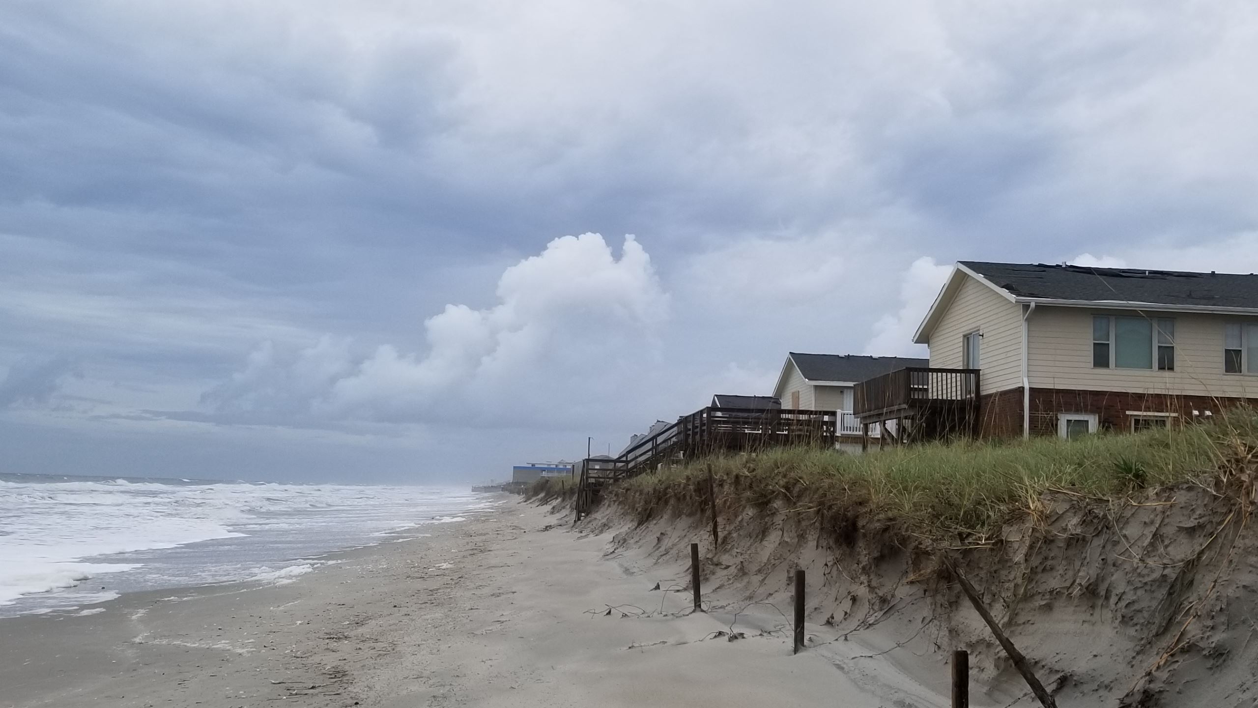 Pine Knoll Townes Looking West