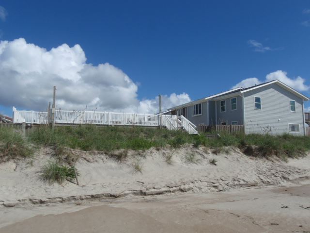 Pine Knoll Townes Looking North