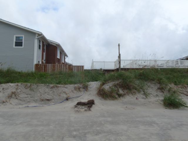 Pine Knoll Townes Looking North